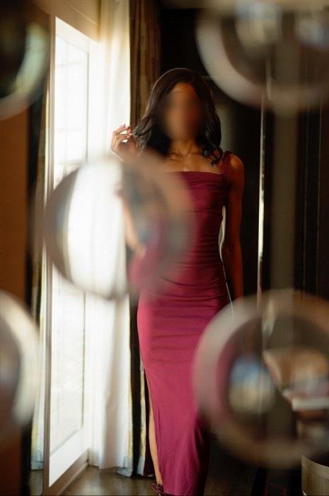 Seksi escort Emmelinda